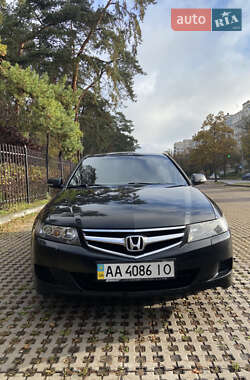Седан Honda Accord 2006 в Києві