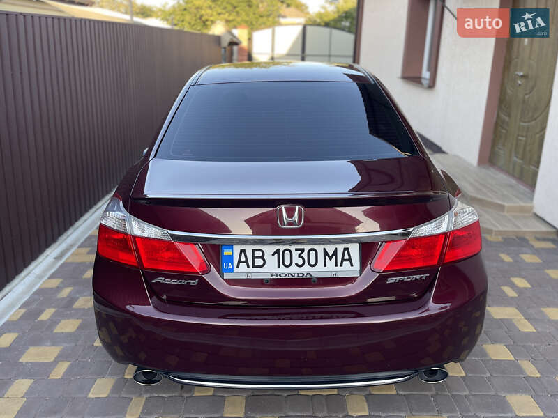 Седан Honda Accord 2013 в Тульчине