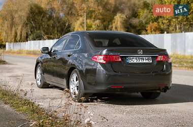 Седан Honda Accord 2012 в 