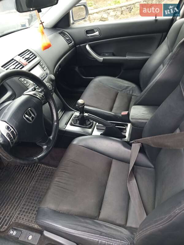 Седан Honda Accord 2004 в Виннице фото 7 Седан Honda Accord 2004 в Виннице