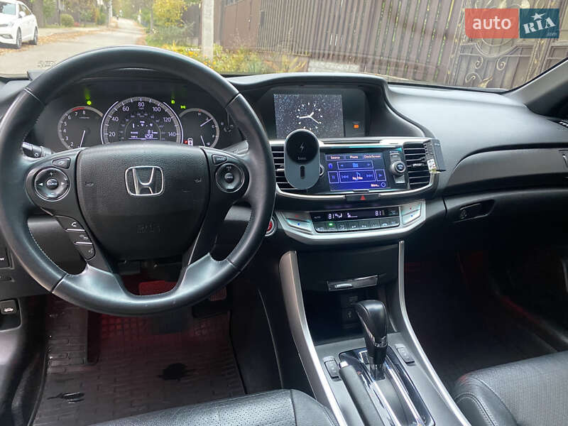 Седан Honda Accord 2012 в Киеве фото 10 Седан Honda Accord 2012 в Киеве