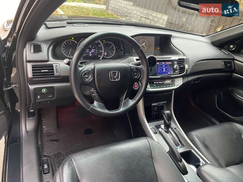 Седан Honda Accord 2012 в Киеве фото 16 Седан Honda Accord 2012 в Киеве