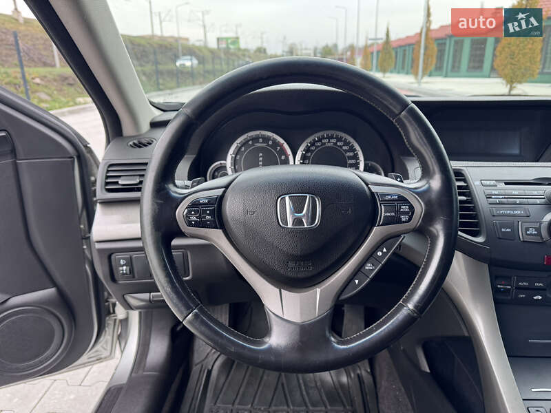 Седан Honda Accord 2008 в Киеве