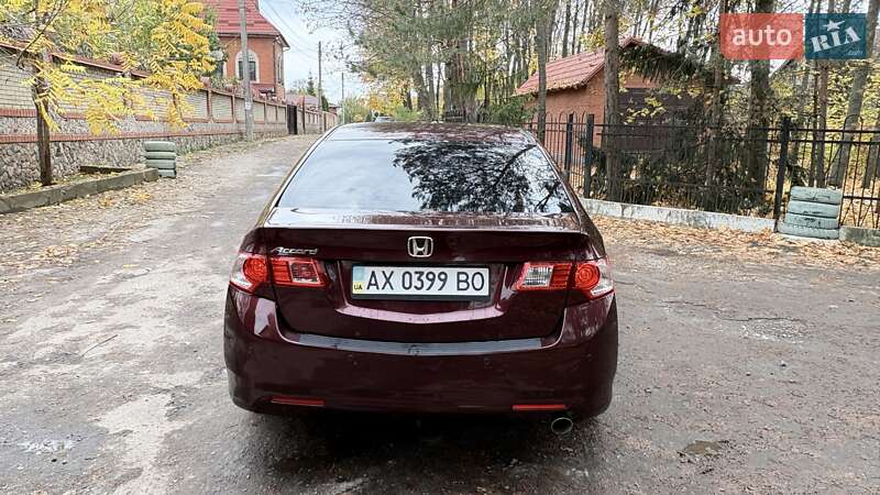 Седан Honda Accord 2010 в Харькове