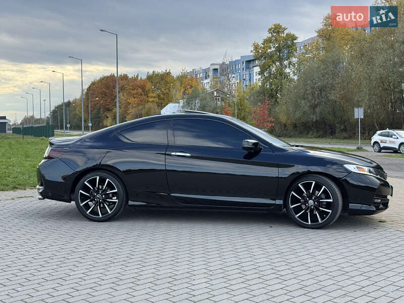 Купе Honda Accord 2017 в Львове фото 5 Купе Honda Accord 2017 в Львове