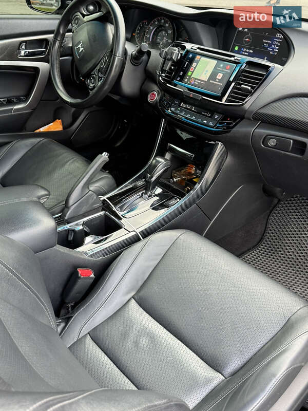 Купе Honda Accord 2017 в Львове фото 14 Купе Honda Accord 2017 в Львове