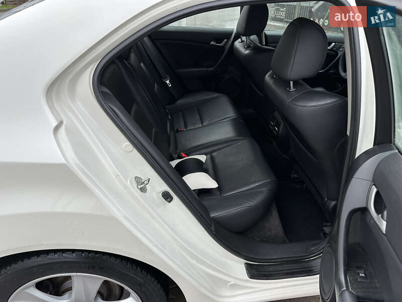 Седан Honda Accord 2008 в Львові