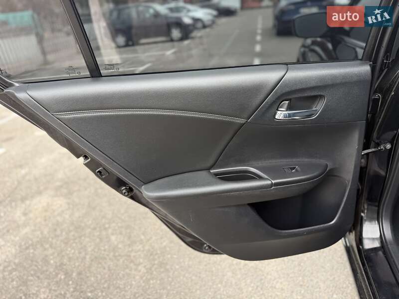 Седан Honda Accord 2014 в Києві фото 26 Седан Honda Accord 2014 в Києві
