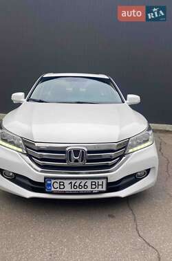 Седан Honda Accord 2014 в Чернигове
