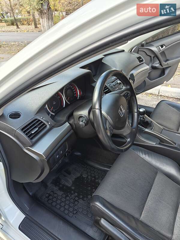 Седан Honda Accord 2008 в Нікополі