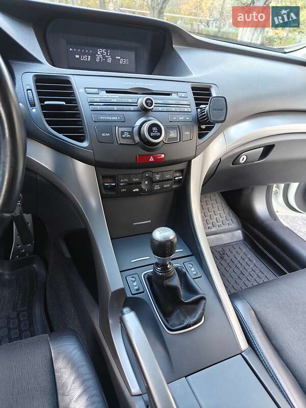 Седан Honda Accord 2008 в Нікополі