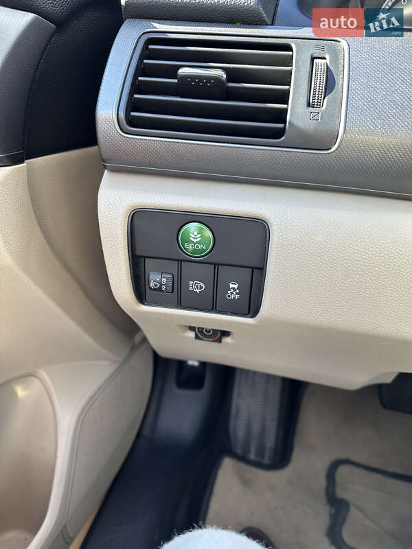 Седан Honda Accord 2013 в Тернополі фото 16 Седан Honda Accord 2013 в Тернополі
