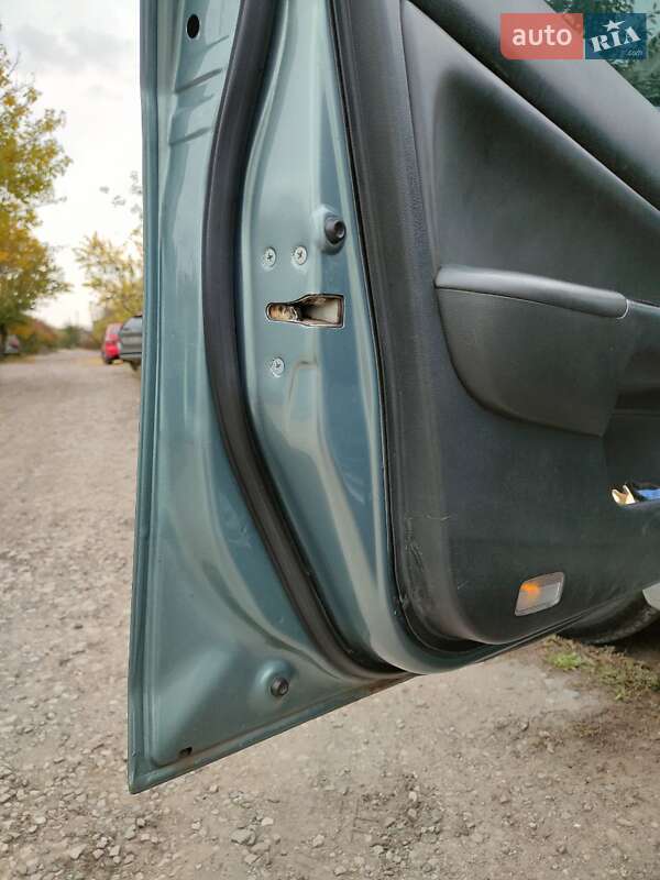 Седан Honda Accord 2003 в Новомосковске