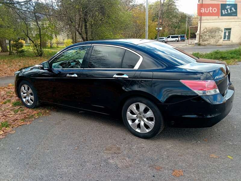 Седан Honda Accord 2008 в Виннице