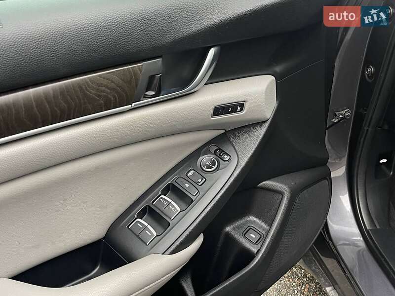 Седан Honda Accord 2017 в Києві фото 12 Седан Honda Accord 2017 в Києві