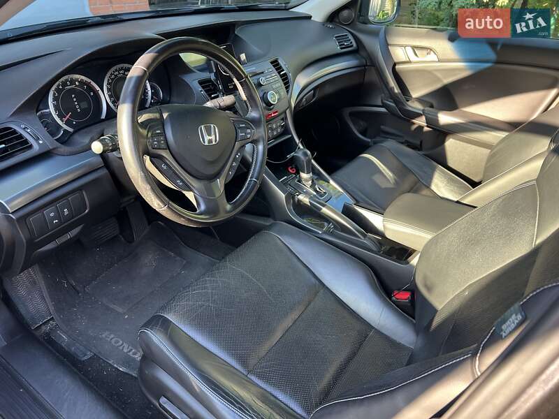Седан Honda Accord 2011 в Києві