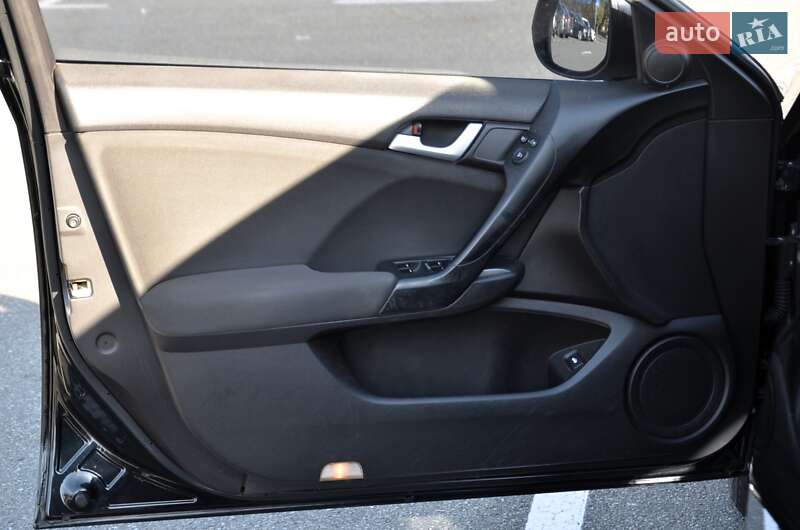 Седан Honda Accord 2012 в Киеве фото 22 Седан Honda Accord 2012 в Киеве