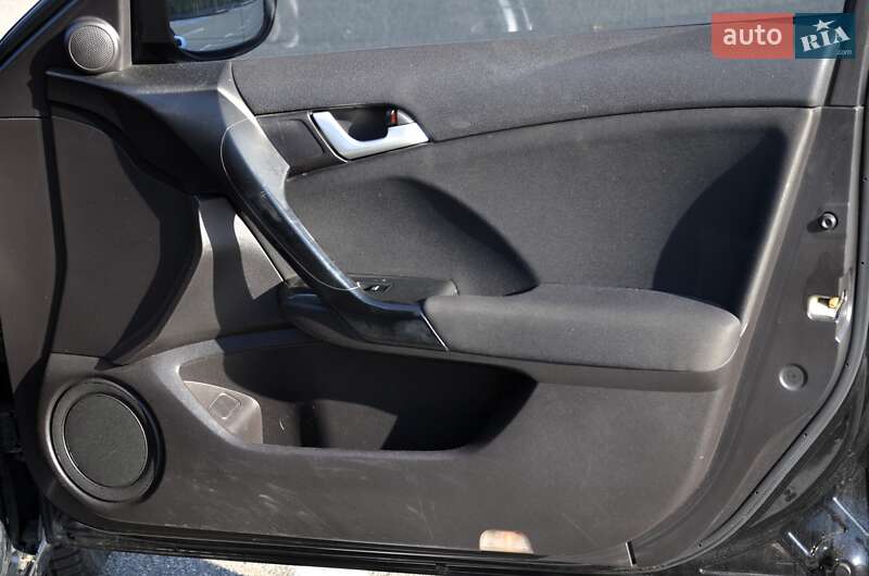 Седан Honda Accord 2012 в Киеве фото 34 Седан Honda Accord 2012 в Киеве