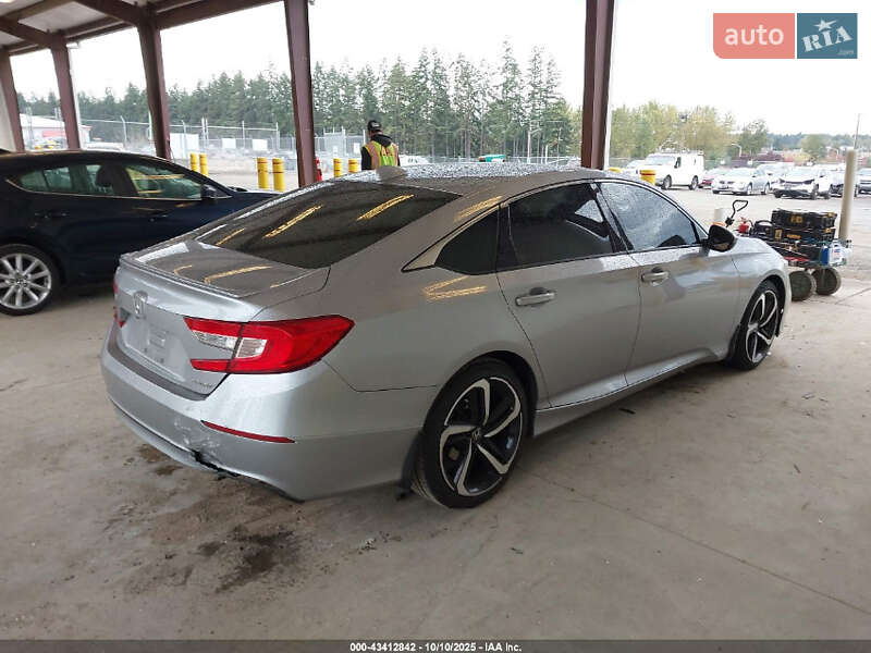 Седан Honda Accord 2018 в Чернівцях