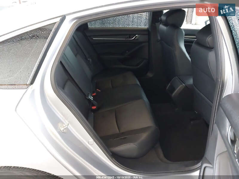 Седан Honda Accord 2018 в Чернівцях