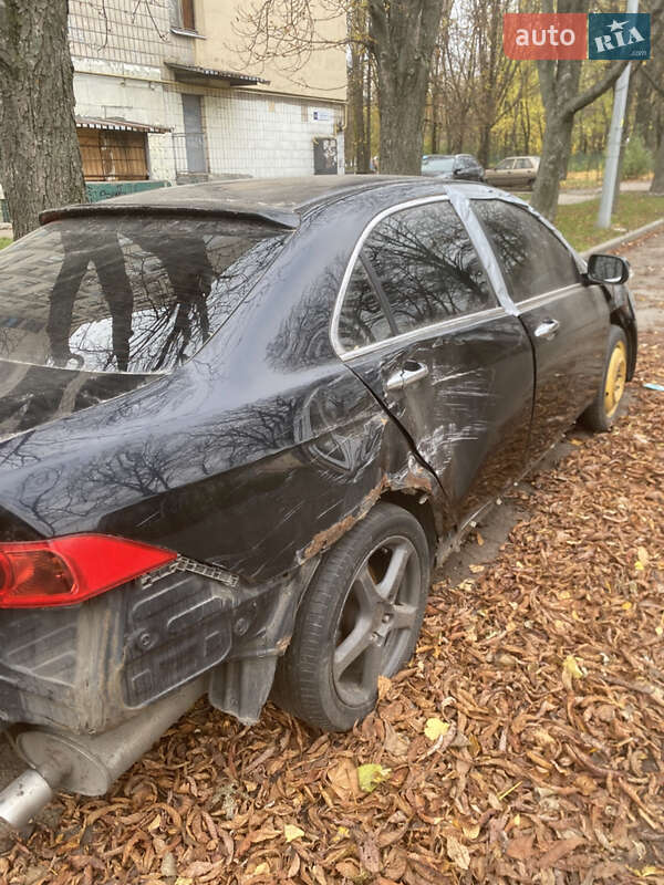 Седан Honda Accord 2004 в Киеве фото 5 Седан Honda Accord 2004 в Киеве