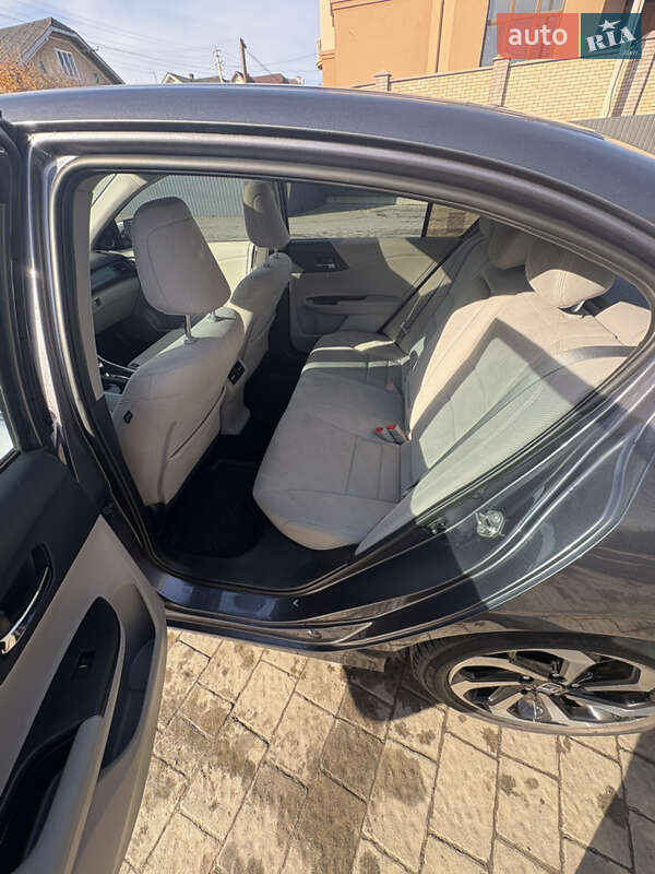 Седан Honda Accord 2017 в Івано-Франківську