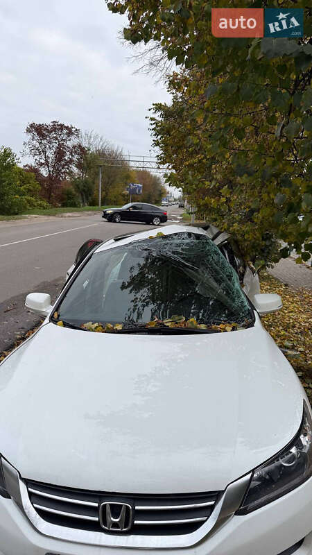 Седан Honda Accord 2015 в Киеве
