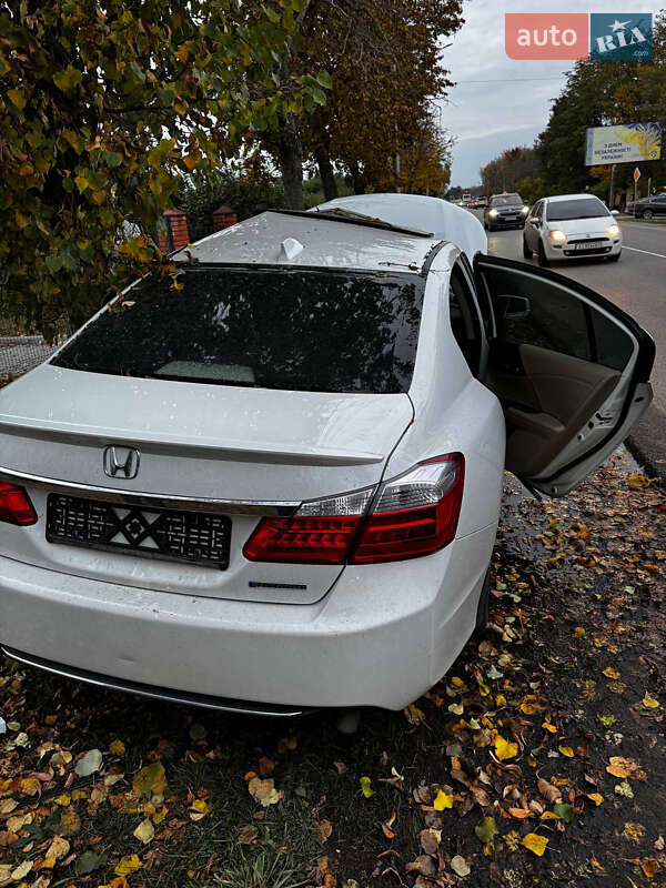 Седан Honda Accord 2015 в Киеве