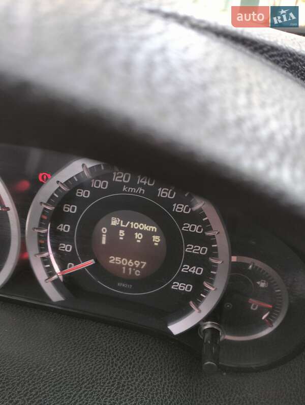 Седан Honda Accord 2010 в Киеве