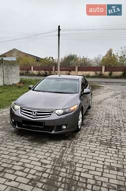 Седан Honda Accord 2010 в Киеве