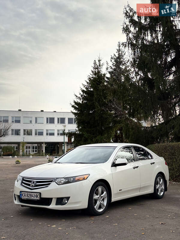 Седан Honda Accord 2008 в Обухове