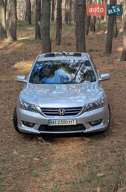 Седан Honda Accord 2014 в Полтаве