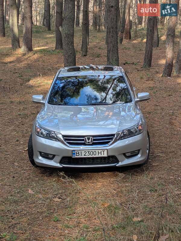 Седан Honda Accord 2014 в Полтаве фото Седан Honda Accord 2014 в Полтаве