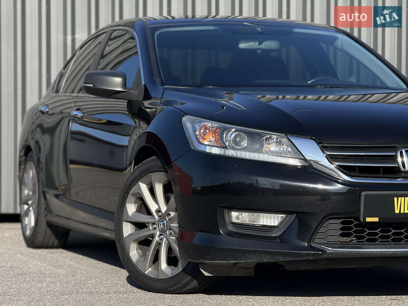 Седан Honda Accord 2015 в Киеве
