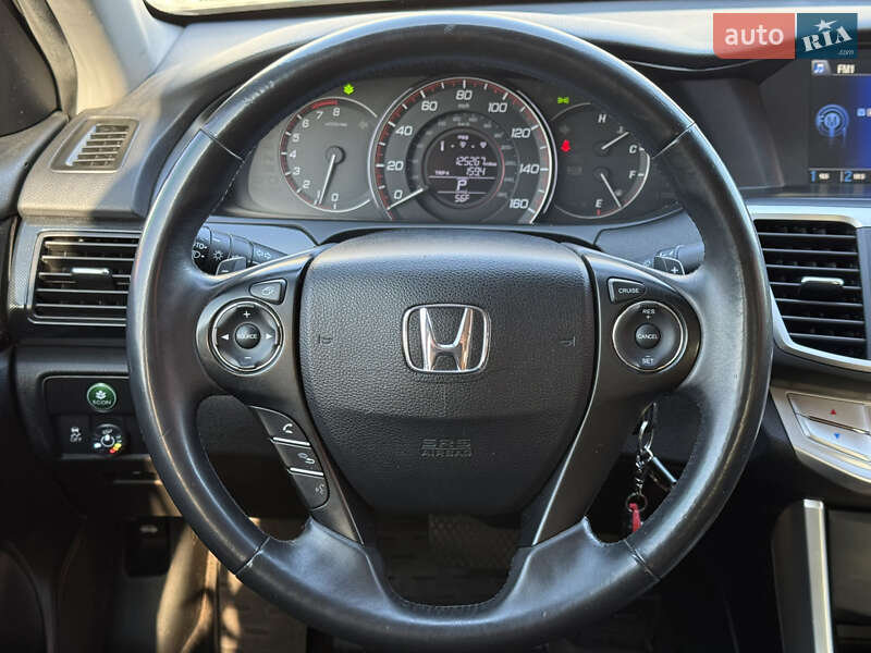Седан Honda Accord 2015 в Киеве