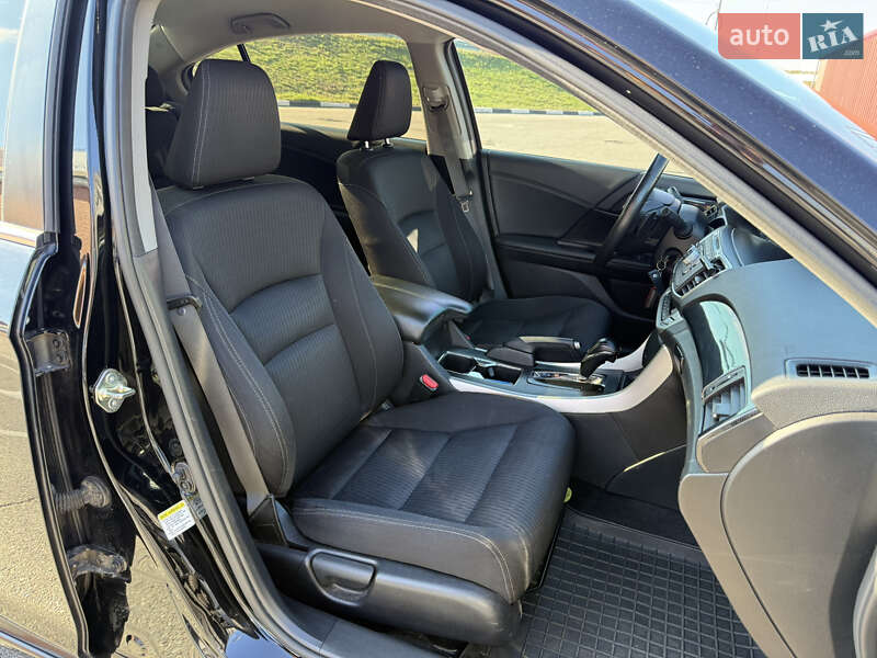 Седан Honda Accord 2015 в Киеве