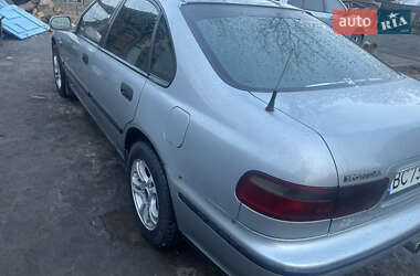 Седан Honda Accord 1997 в Жовкве