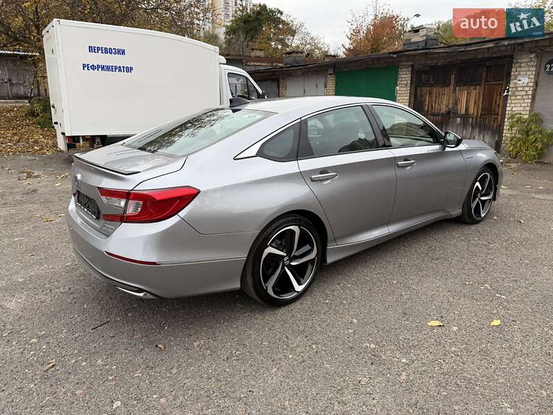 Седан Honda Accord 2022 в Киеве
