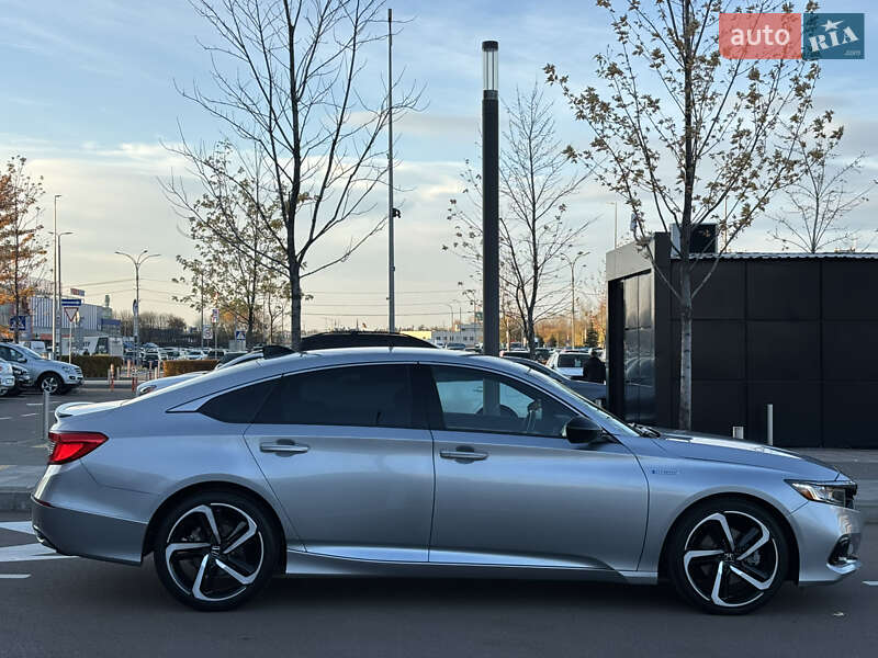 Седан Honda Accord 2022 в Киеве