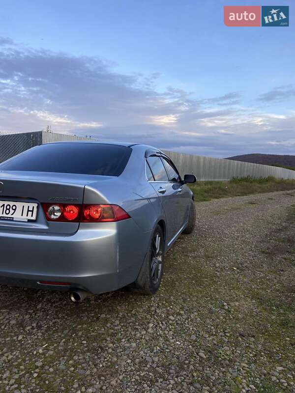 Седан Honda Accord 2004 в Ужгороде