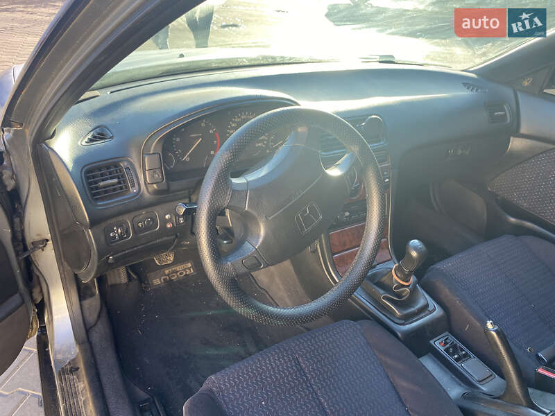 Седан Honda Accord 1995 в Одессе