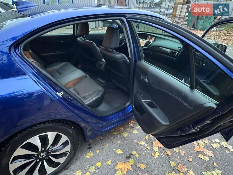 Седан Honda Accord 2016 в Николаеве