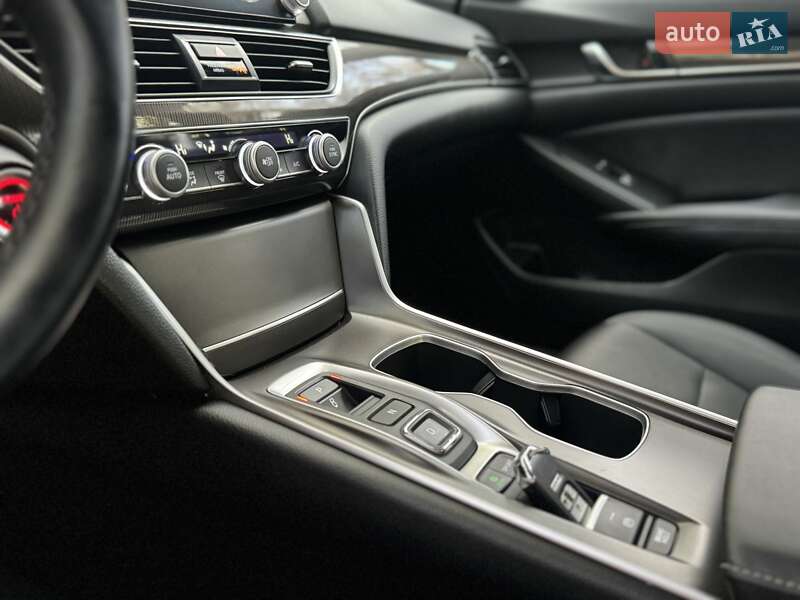 Седан Honda Accord 2022 в Білогородці