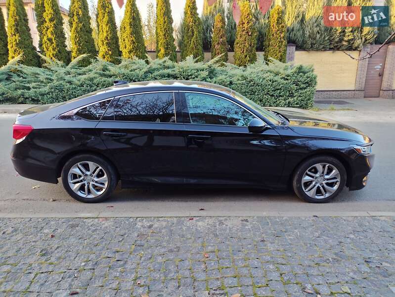 Седан Honda Accord 2019 в Киеве фото 8 Седан Honda Accord 2019 в Киеве