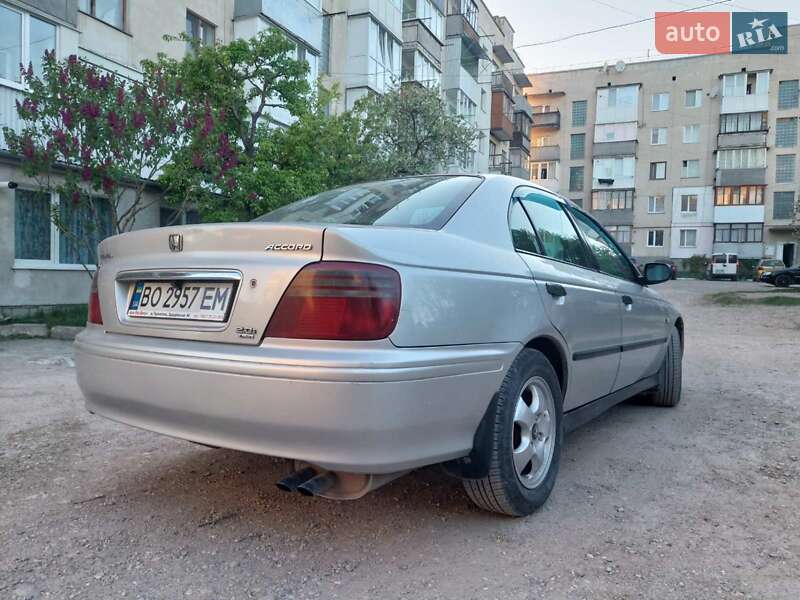 Седан Honda Accord 1999 в Волочиске фото 5 Седан Honda Accord 1999 в Волочиске