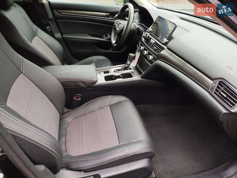 Седан Honda Accord 2019 в Киеве фото 15 Седан Honda Accord 2019 в Киеве