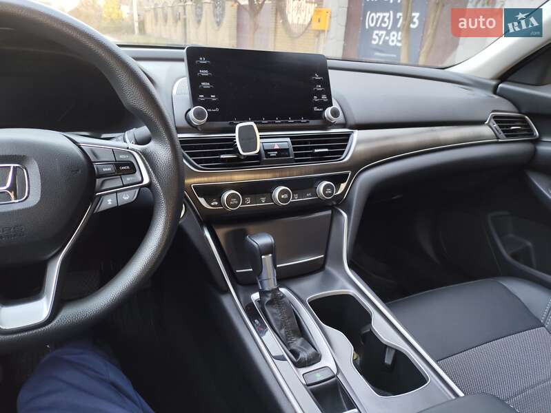 Седан Honda Accord 2019 в Киеве фото 26 Седан Honda Accord 2019 в Киеве