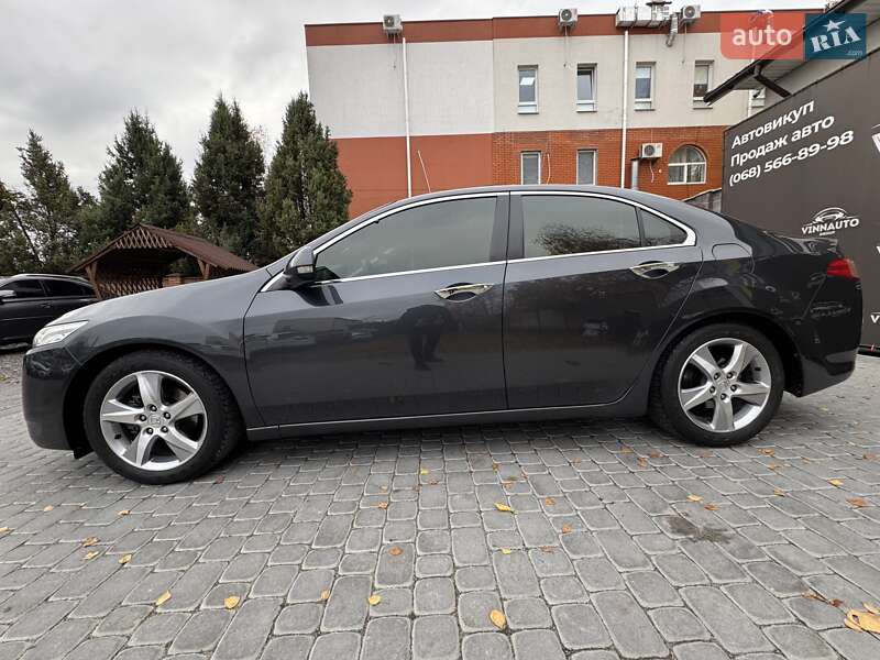 Седан Honda Accord 2012 в Виннице