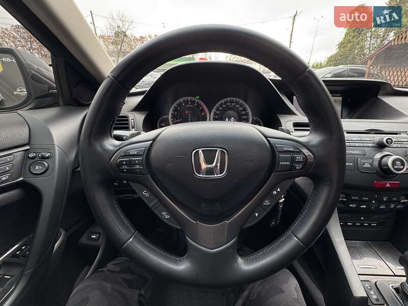 Седан Honda Accord 2012 в Виннице