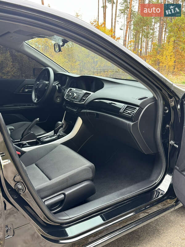 Седан Honda Accord 2017 в Нетішині